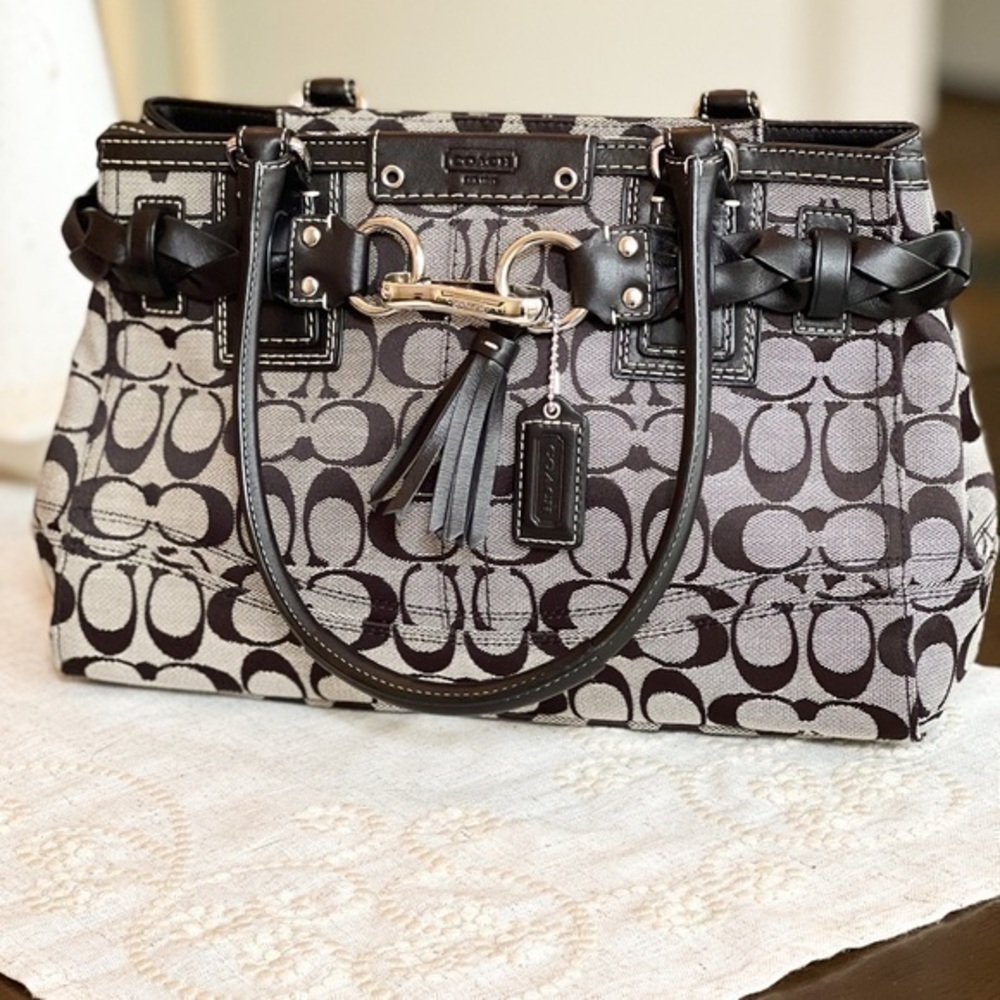 Coach Hamptons Carryall Satchel - Signature Jacquard